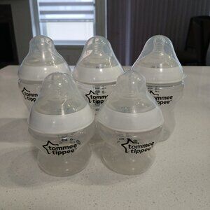 Tommee Tippee Baby Bottles Lot of 5 Anti-Colic Newborn Size 0 And 1